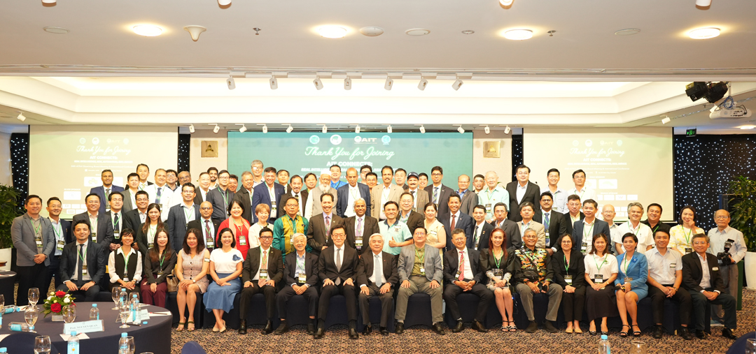 Hàng trăm đại biểu tham dự AIT CONNECTS 2025 - hội thảo quốc tế về AI, tự động hóa tại TPHCM